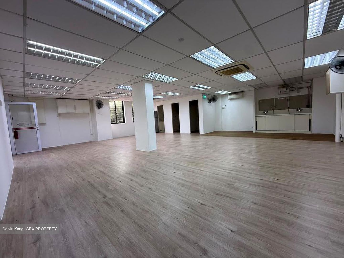 Cashew Park Condominium (D23), Shop House #611829201